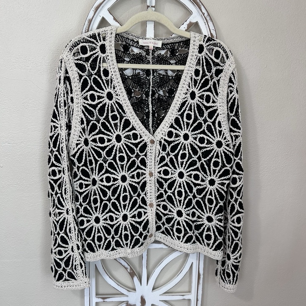SOLITARE large FLORAL CROCHET V NECK BUTTON DOWN CARDIGAN GRANNYCORE